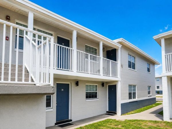 1400 EUDORA ROAD , Unit C32, MOUNT DORA, FL 32757