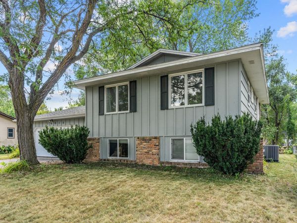 16515 Frazer Way W, Rosemount, MN 55068