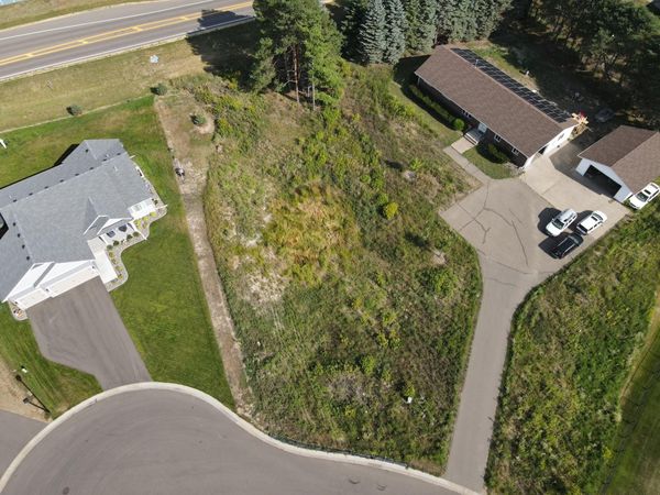 1984 Norma Way , Lino Lakes, MN 55038