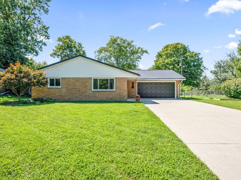 4095 Raymond Drive, Enon, OH 45323 Photo 1
