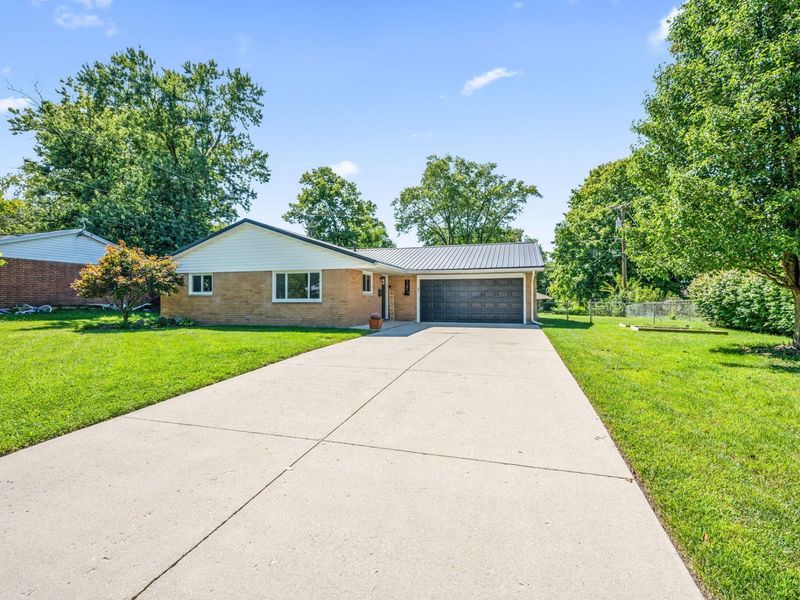 4095 Raymond Drive, Enon, OH 45323 Photo 3