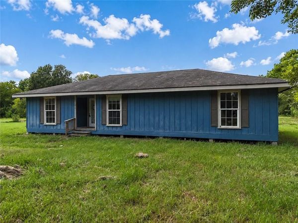 8636 BETH Drive, Youngsville, LA 70592