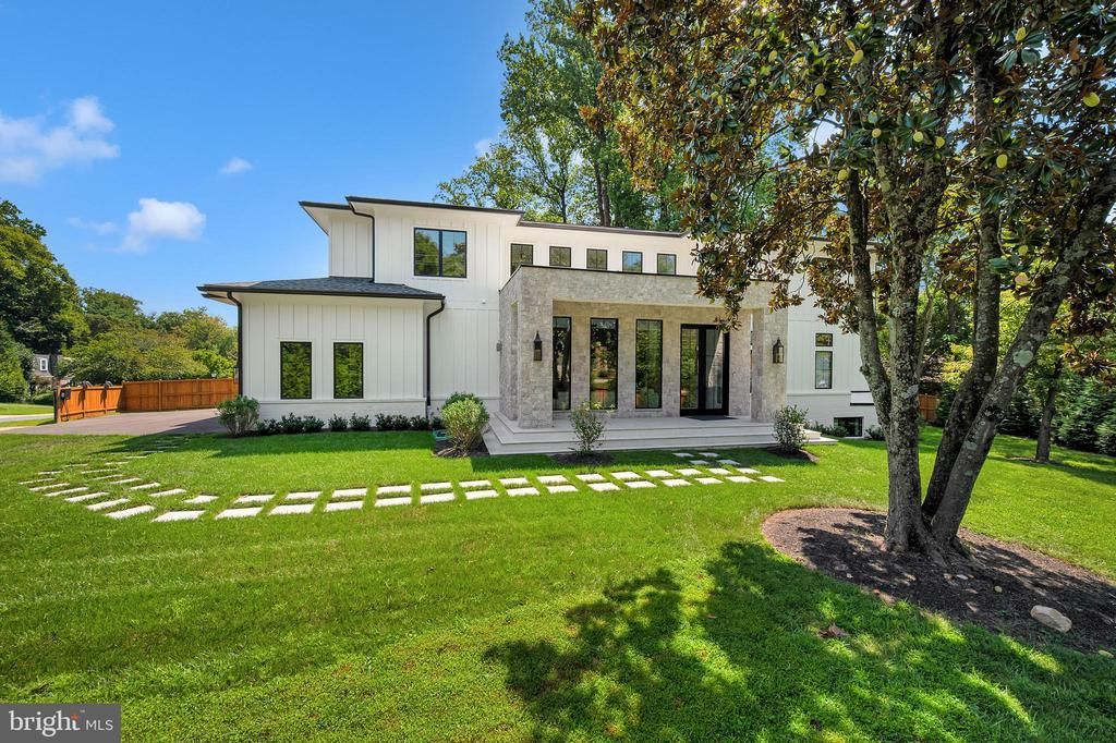 6116 EASTVIEW STREET , BETHESDA, MD 20817