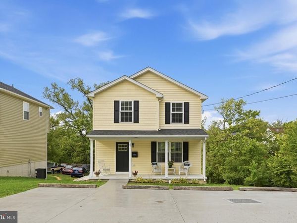 671 BRANCH STREET, STRASBURG, VA 22657
