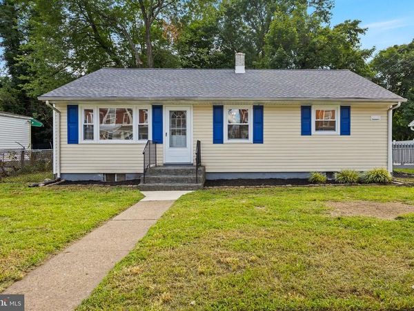 121 MCCLELLAN AVENUE, HAMILTON, NJ 08610