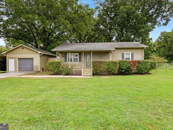 303 S Main Street, Adairsville, GA 30103