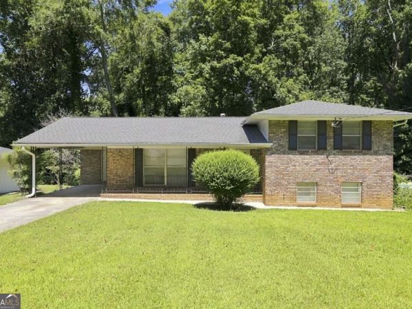 2909 Briarwood Boulevard, East Point, GA 30344