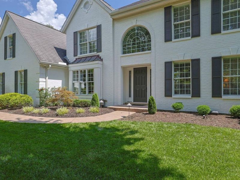 7265 Timberknoll Drive, Cincinnati, OH 45242 Photo 3
