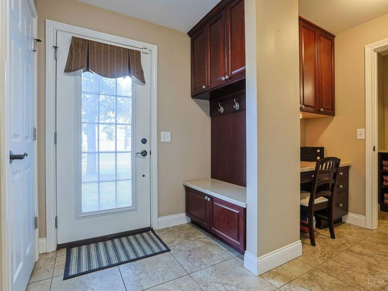 7265 Timberknoll Drive, Cincinnati, OH 45242 Photo 51