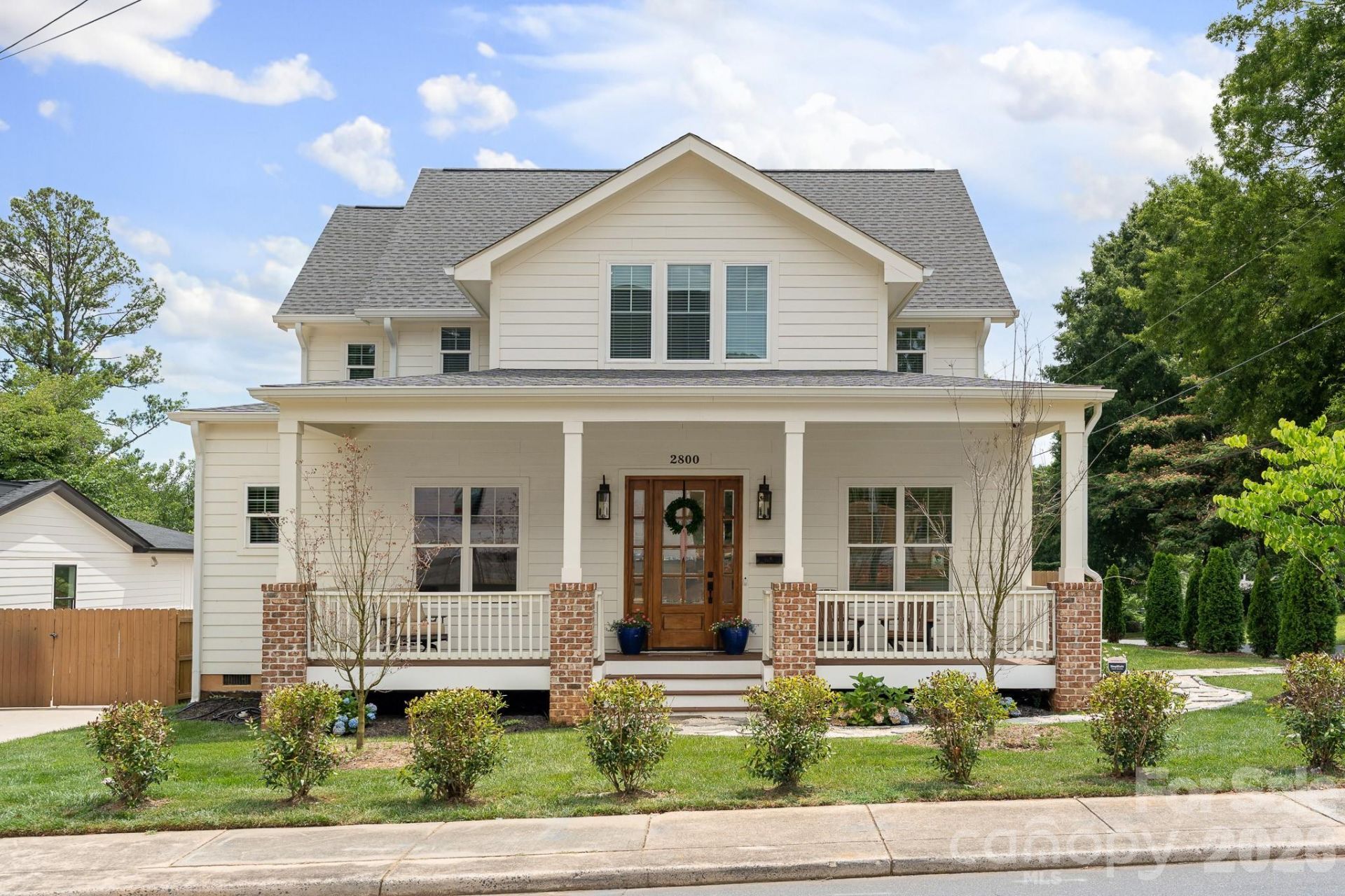 2800 Hilliard Drive, Charlotte, NC 28205 Main Photo