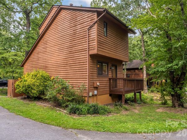 15 N Garden Court, Fletcher, NC 28732