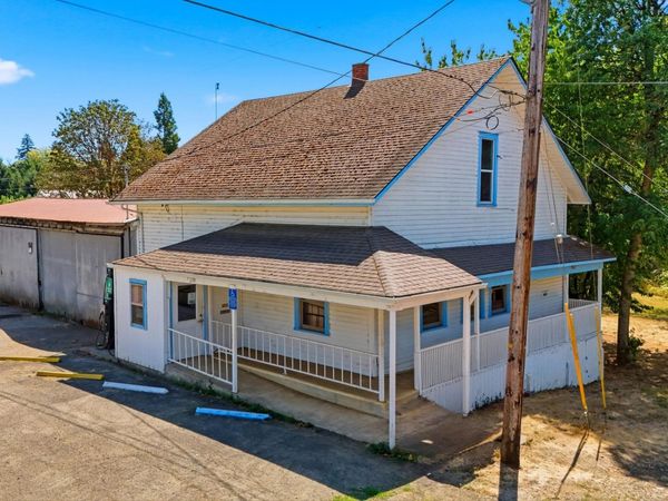 299 Mill St, Falls City, OR 97344