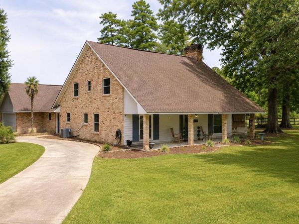 16227 Chevernt Ave, Greenwell Springs, LA 70739