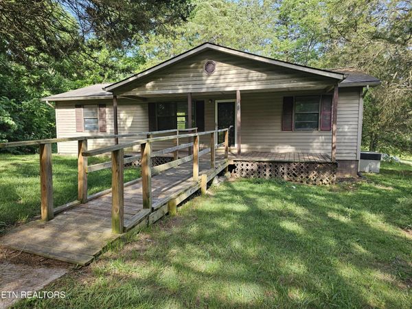 341 Warwick Lane , Maynardville, TN 37807
