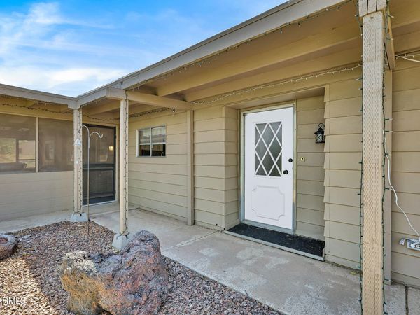 25607 S ILLINOIS Avenue, Sun Lakes, AZ 85248