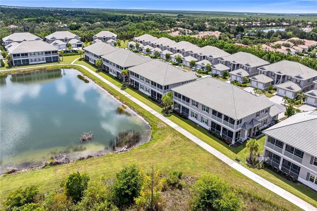 257 Indies Dr E, Unit 202, Naples, FL 34114 Photo