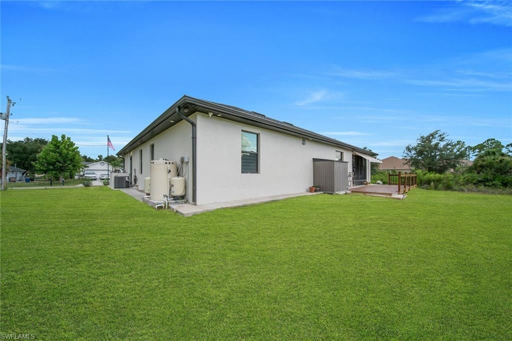609 Clayton Ave, Lehigh Acres, FL 33972 Photo