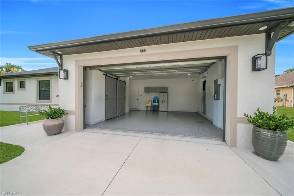 609 Clayton Ave, Lehigh Acres, FL 33972 Photo