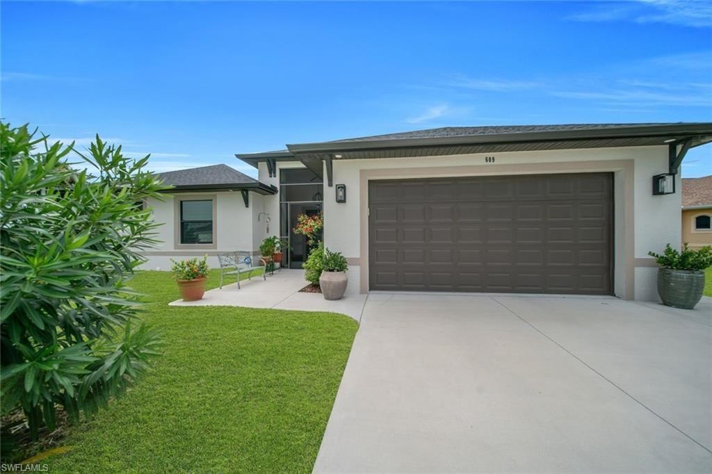 609 Clayton Ave, Lehigh Acres, FL 33972 Photo