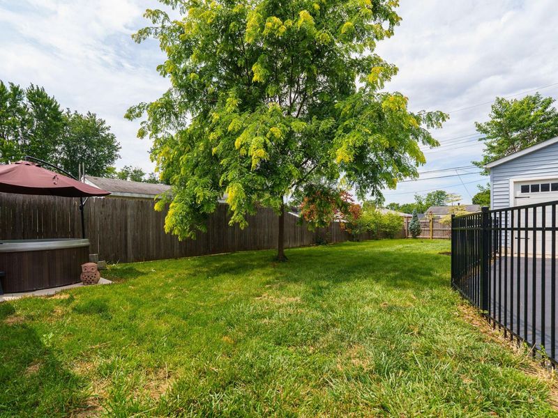 3781 Eisenhower Road, Columbus, OH 43224 Photo 33
