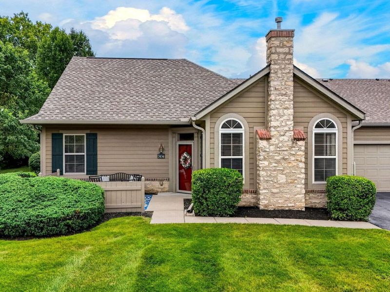 7434 Falls View Circle , Delaware, OH 43015 Photo 3