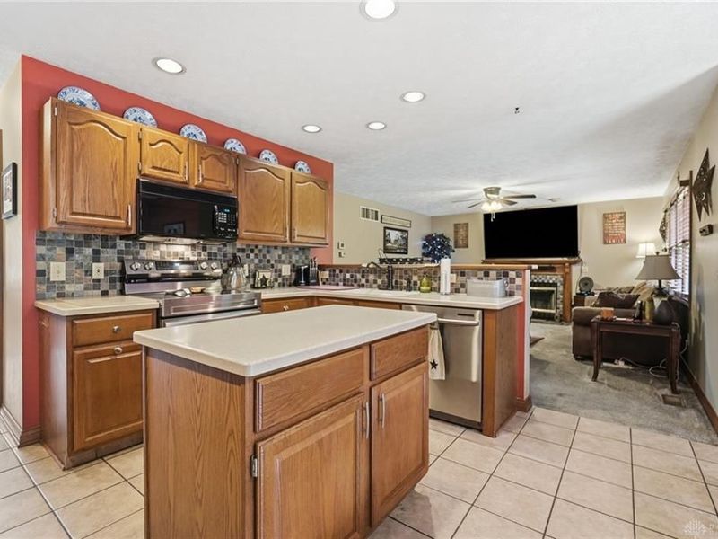 4146 Ashton Lane, Springfield, OH 45503 Photo 17