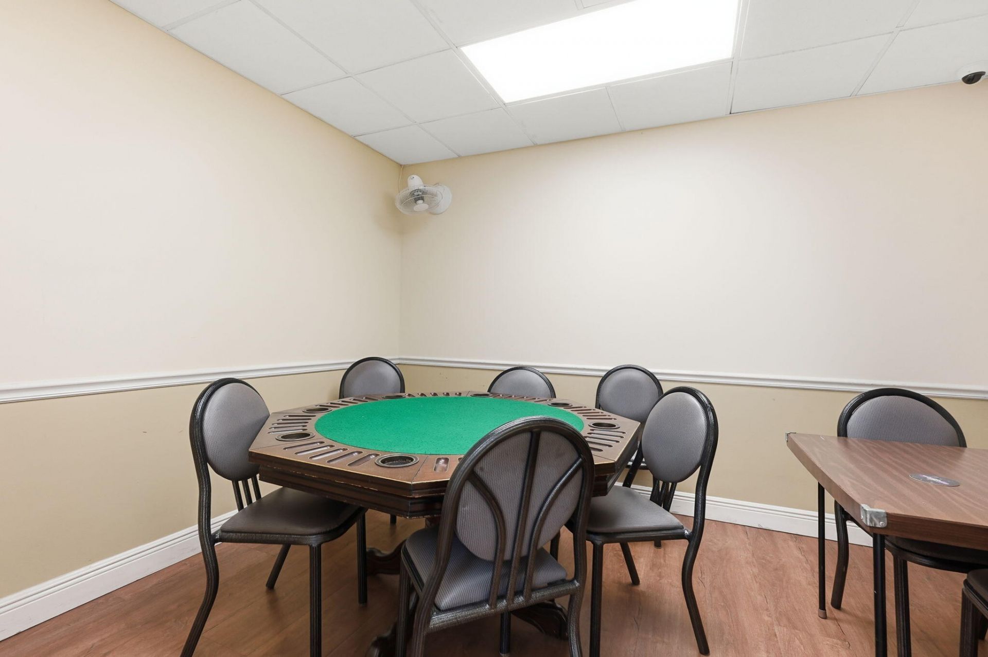 9325 Lagoon Place, Unit 405, Davie, FL 33324 Photo