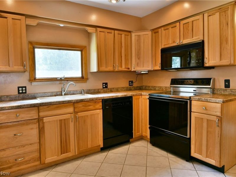 3225 Hewitt Gifford Road, Warren, OH 44481 Photo 10