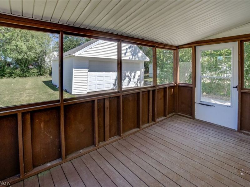 541 Helper Drive, Bedford, OH 44146 Photo 12