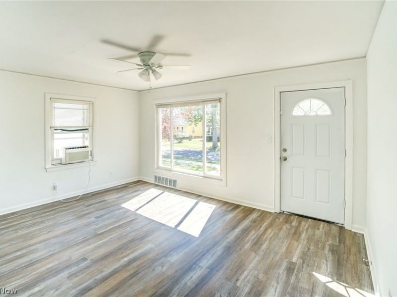 541 Helper Drive, Bedford, OH 44146 Photo 19