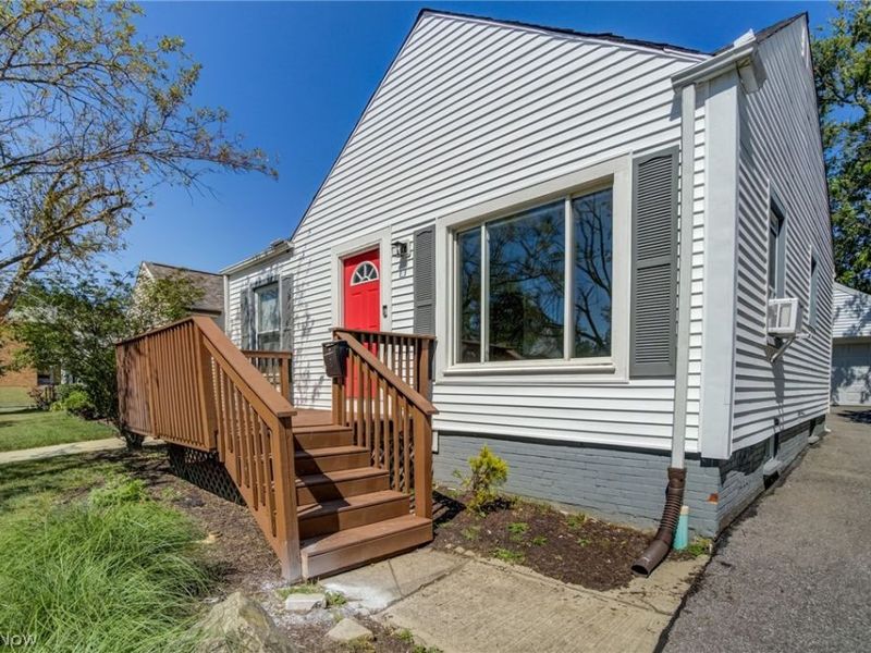541 Helper Drive, Bedford, OH 44146 Photo 5
