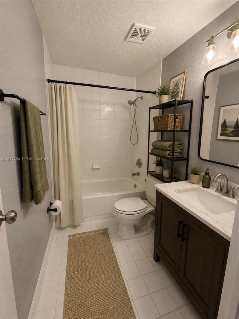 77 E 4th St, Unit A104, Hialeah, FL 33010 Photo