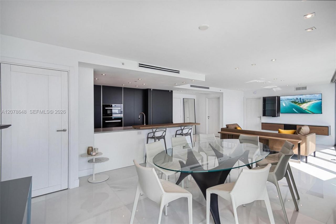 1331 Brickell Bay Dr , Unit BL-33, Miami, FL 33131 Photo