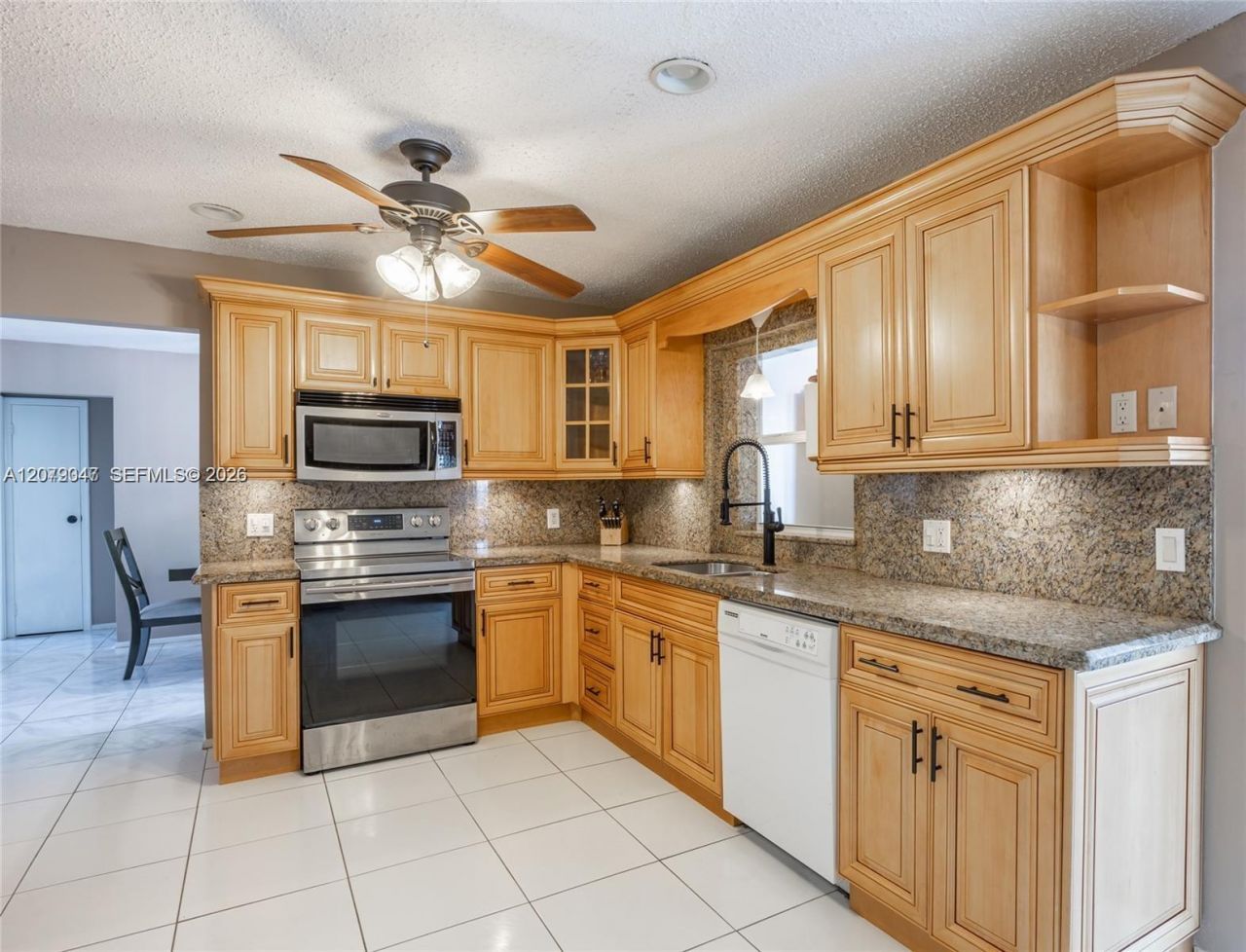8350 NW 27th Pl, Sunrise, FL 33322 Photo