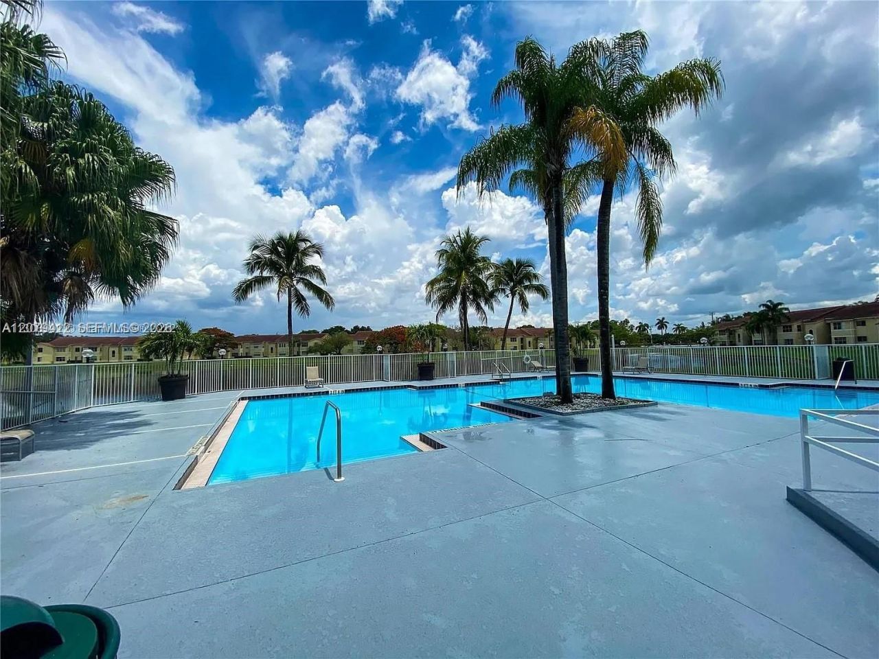 13090 Vista Isles Dr, Unit 125, Sunrise, FL 33325 Photo