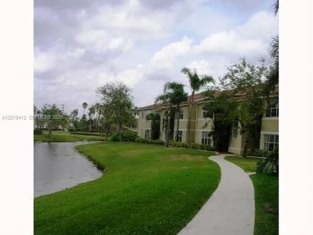 13090 Vista Isles Dr, Unit 125, Sunrise, FL 33325 Photo
