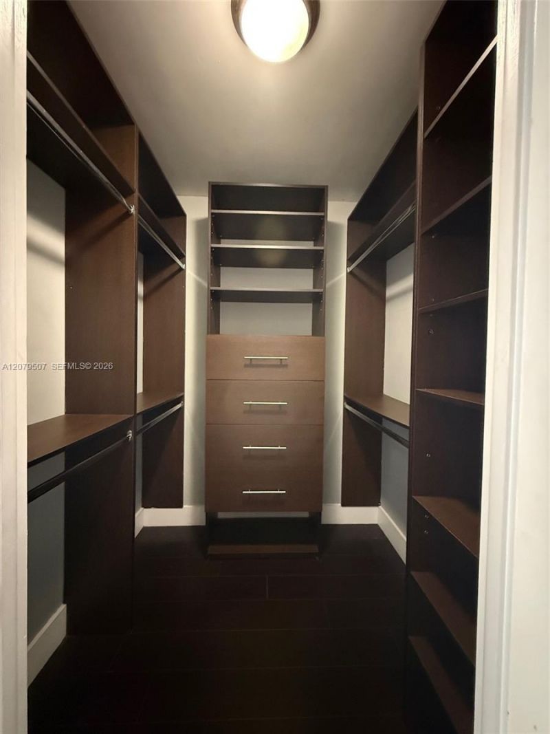 6039 Collins Ave, Unit 1505, Miami Beach, FL 33140 Photo