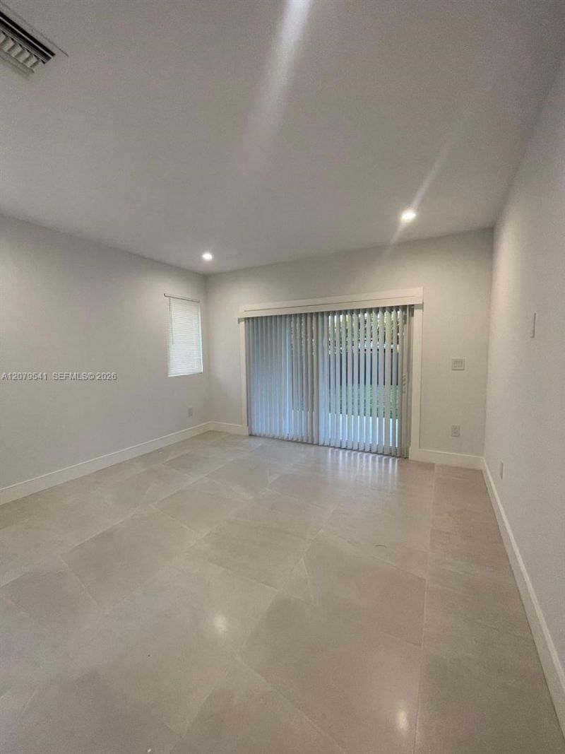 6331 SW 23rd St, Miami, FL 33155 Photo