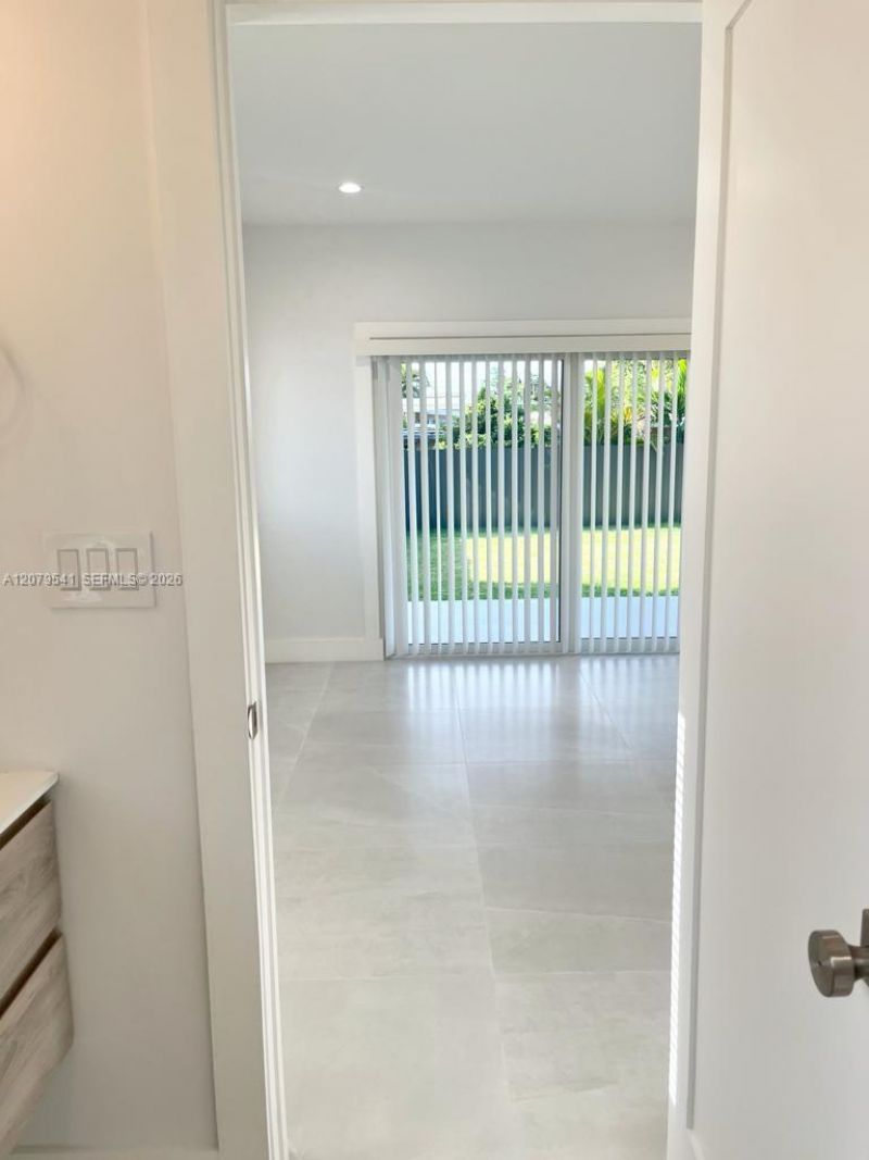 6331 SW 23rd St, Miami, FL 33155 Photo