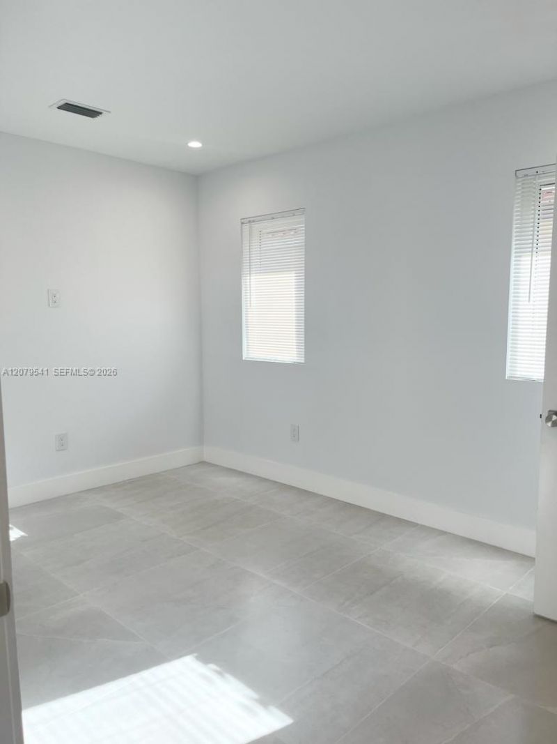 6331 SW 23rd St, Miami, FL 33155 Photo