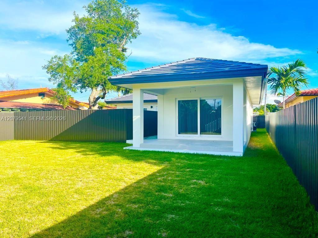 6331 SW 23rd St, Miami, FL 33155 Photo