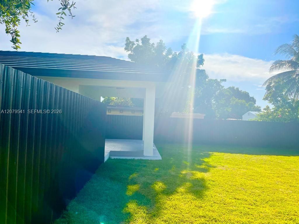 6331 SW 23rd St, Miami, FL 33155 Photo