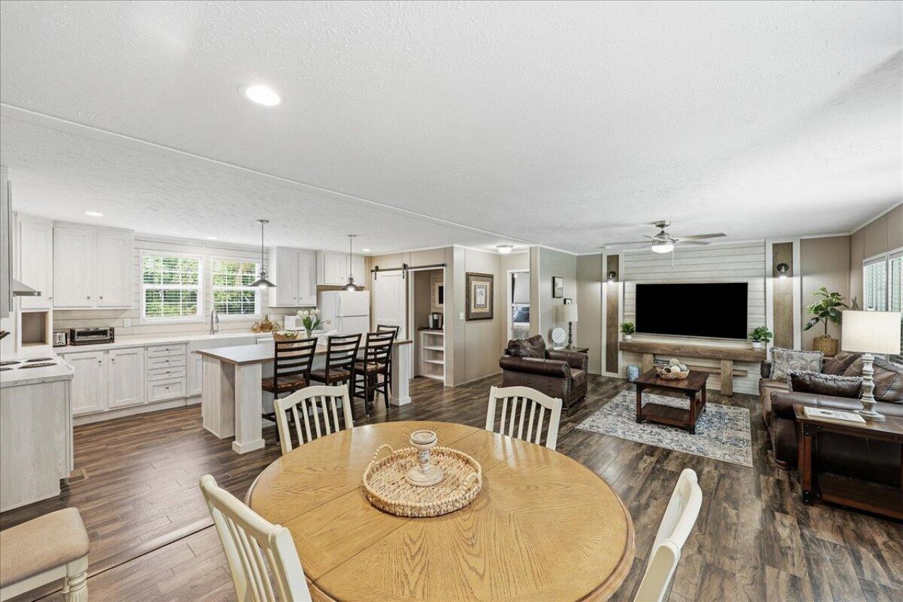 3033 Princess Pond Road Photo 14