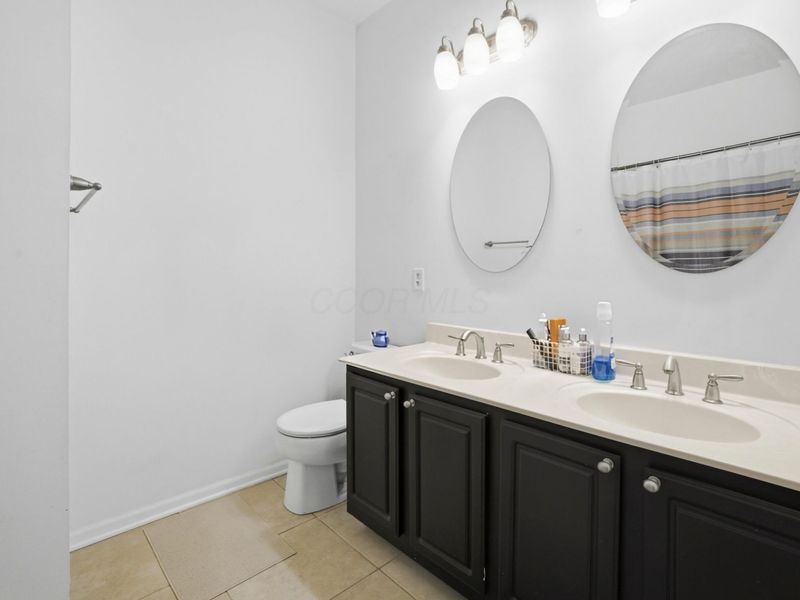 6065 Craughwell Lane , Dublin, OH 43017 Photo 17