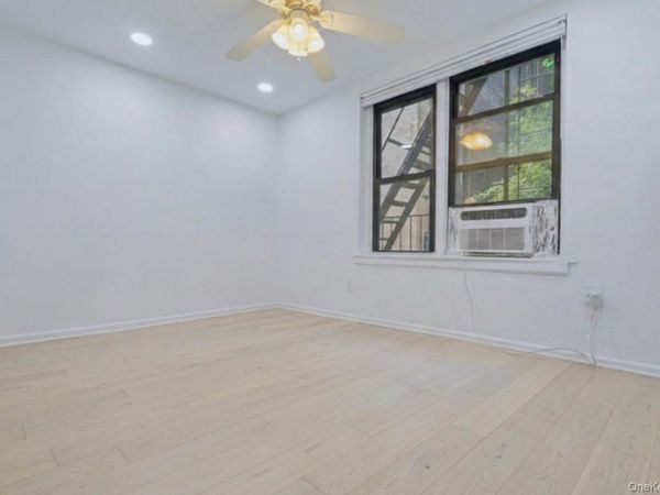 649 2nd Avenue , Unit 2H, New York (Manhattan), NY 10016