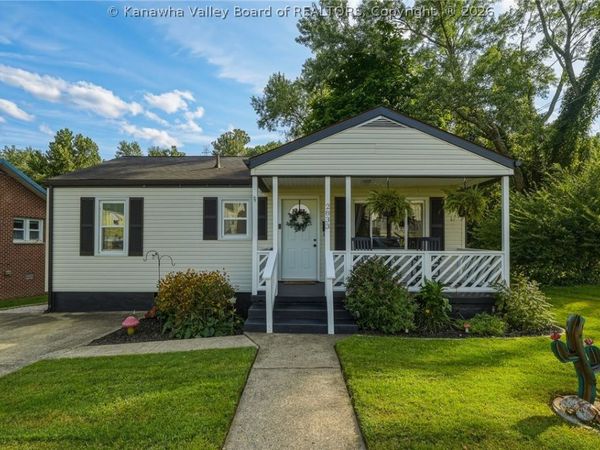 2833 Madison Avenue, St Albans, WV 25177