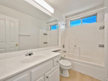 2829 Babson Dr, Elk Grove, CA 95758 Photo