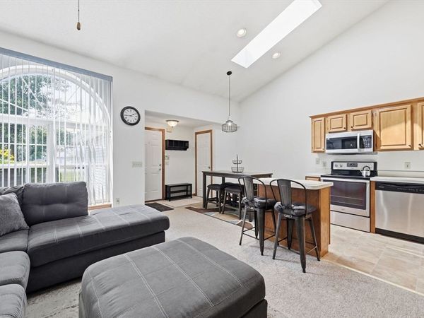 126 Brookfield Ln, Unit 126, Agawam, MA 01001