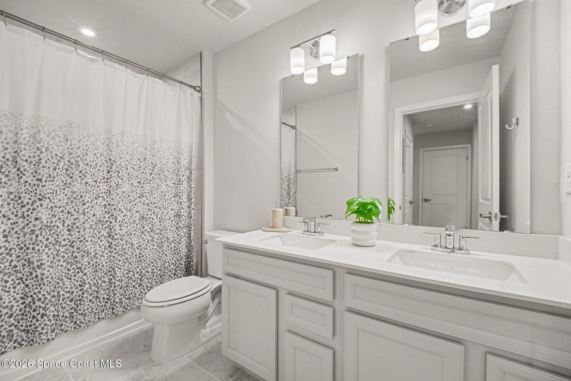 1895 Kendall Pointe Place , Melbourne, FL 32935 Photo