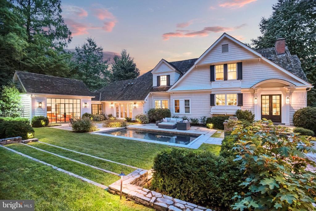 5904 BRADLEY BOULEVARD , BETHESDA, MD 20814
